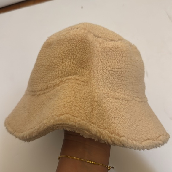 Lele Sadoughi bucket hat - Picture 3 of 5